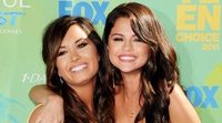 La madre de Selena Gomez rinde un emotivo homenaje a Demi Lovato tras su hospitalización