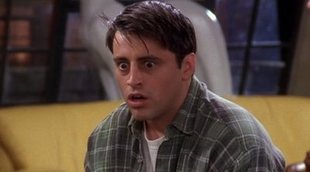 'Friends': Internet se pregunta qué narices está cocinando Joey en esta escena