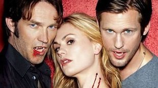 'True Blood': Cómo luchó Alexander Skarsgård por ese desnudo integral y otras curiosidades de la serie