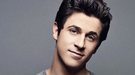 David Henrie ('Los Magos de Waverly Place'), arrestado por llevar un arma cargada al aeropuerto