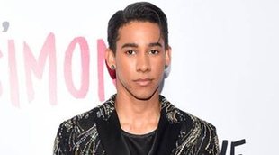 Keiynan Lonsdale ('Con Amor, Simon') revoluciona las redes con un vídeo muy provocativo sin ropa interior