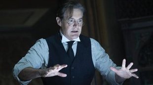 'La casa del reloj en la pared': Descubre al personaje de Kyle MacLachlan en esta featurette exclusiva