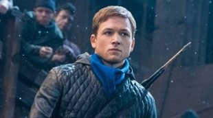 Taron Egerton luce torso en este clip exclusivo de 'Robin Hood'