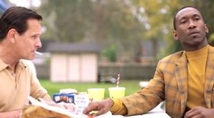 'Green Book': Mahershala Ali ayuda a Viggo Mortensen con una carta especial en este clip exclusivo