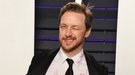 James McAvoy llena su camisa de los Oscar de autógrafos por una buena causa