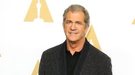 Mel Gibson, de vacaciones en Asturias, declara su interés por la figura histórica de Don Pelayo