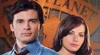 Erica Durance ('Smallville') comparte su reencuentro con Tom Welling en las primeras fotos del crossover del Arrowverse