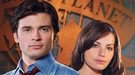 Erica Durance ('Smallville') comparte su reencuentro con Tom Welling en las primeras fotos del crossover del Arrowverso