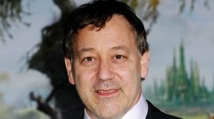 Los célebres compañeros de piso de Sam Raimi durante los 80 y otras curiosidades del director