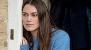 Keira Knightley y Matt Smith se conocen en este clip exclusivo de 'Secretos de Estado'