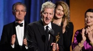 David Lynch y Geena Davis recogen el Oscar honorífico por su trayectoria en una gala muy reivindicativa