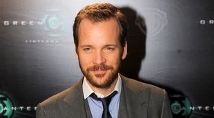 'The Batman': Matt Reeves confirma la incorporación de Peter Sarsgaard, ¿en el papel de Dos Caras?