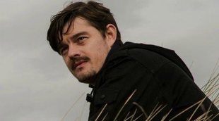 No pierdas de vista a Sam Riley