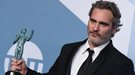 Joaquin Phoenix gana el Premio SAG por 'Joker' y rinde homenaje a Heath Ledger