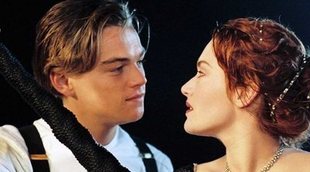 Vecinos de Barcelona tocan 'My Heart Will Go On' de 'Titanic' en los balcones y se hacen virales