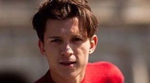 Tom Holland se aísla en su casa porque se encuentra "muy mal"