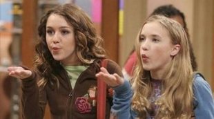 Miley Cyrus y Emily Osment traen de vuelta unos minutos a 'Hannah Montana' a través de una reunión virtual