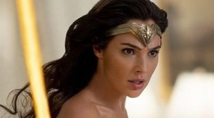 Las primeras críticas de 'Wonder Woman 1984' la consideran un escapismo necesario pero intrascendente