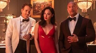 'Alerta roja' anuncia su fecha de estreno y lanza primera imagen con Dwayne Johnson, Ryan Reynolds y Gal Gadot