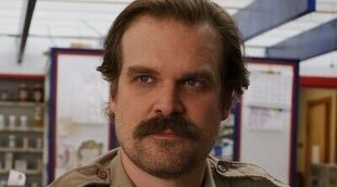 'Stranger Things' está intentando no acabar como 'Perdidos', según David Harbour