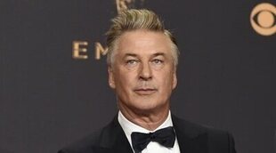 Alec Baldwin mata accidentalmente a la directora de fotografía durante el rodaje de una película