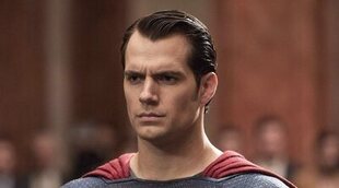 Henry Cavill estaría encantado de protagonizar una 'versión genial y moderna' del Capitán Britania de Marvel