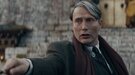 'Animales fantásticos 3': La crítica coincide en que Mads Mikkelsen lo hace mucho mejor que Johnny Depp