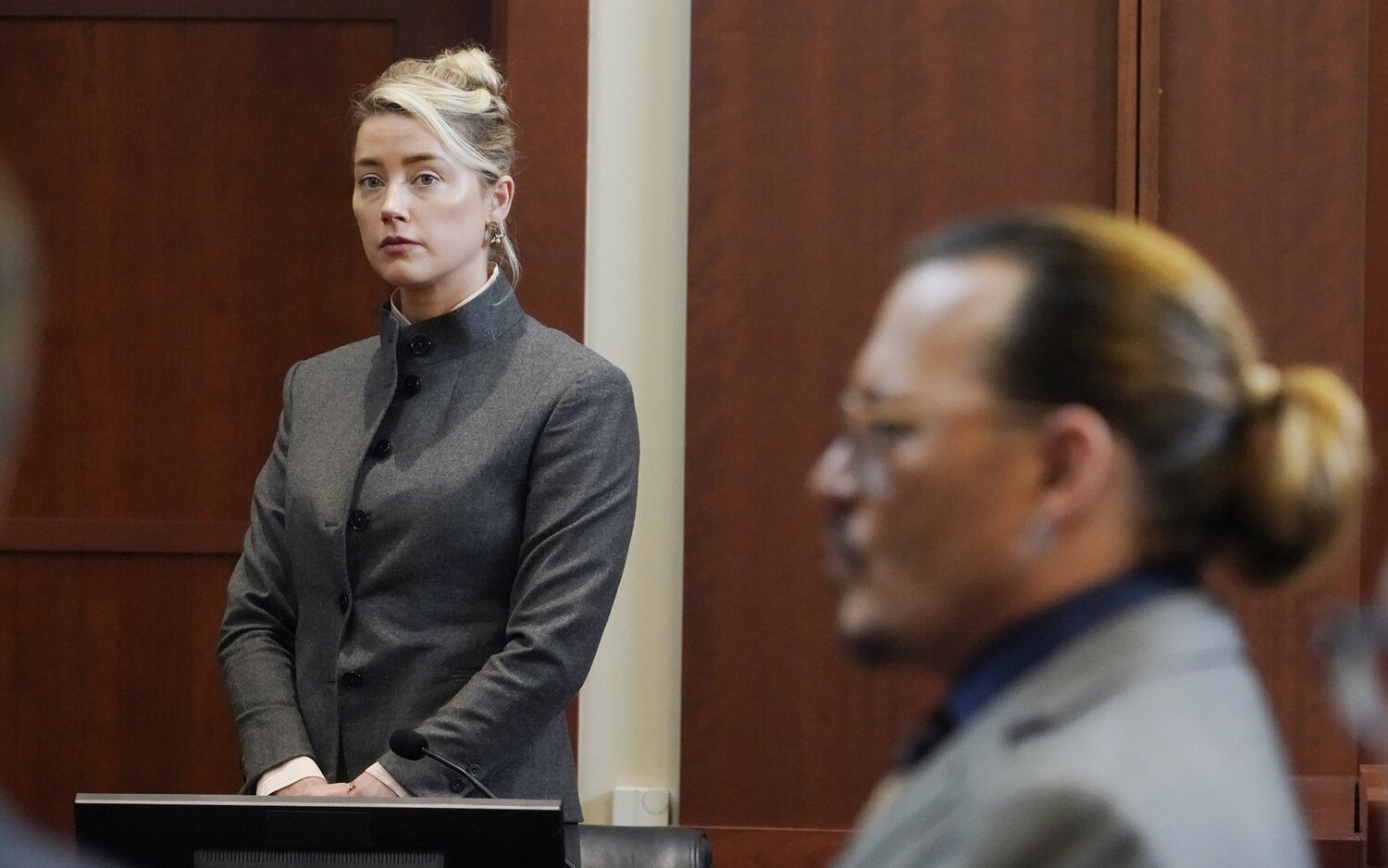 Amber Heard habría perdido 50 millones de dólares por culpa de Johnny Depp según una experta