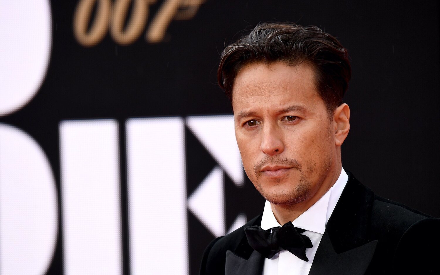 Docenas de personas acusan a Cary Fukunaga de abusar de su poder para aprovecharse de mujeres jóvenes