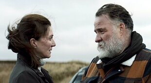 'Un amor en Escocia': Michelle Fairley y Bouli Lanners protagonizan un romance muy complicado en la isla de Lewis