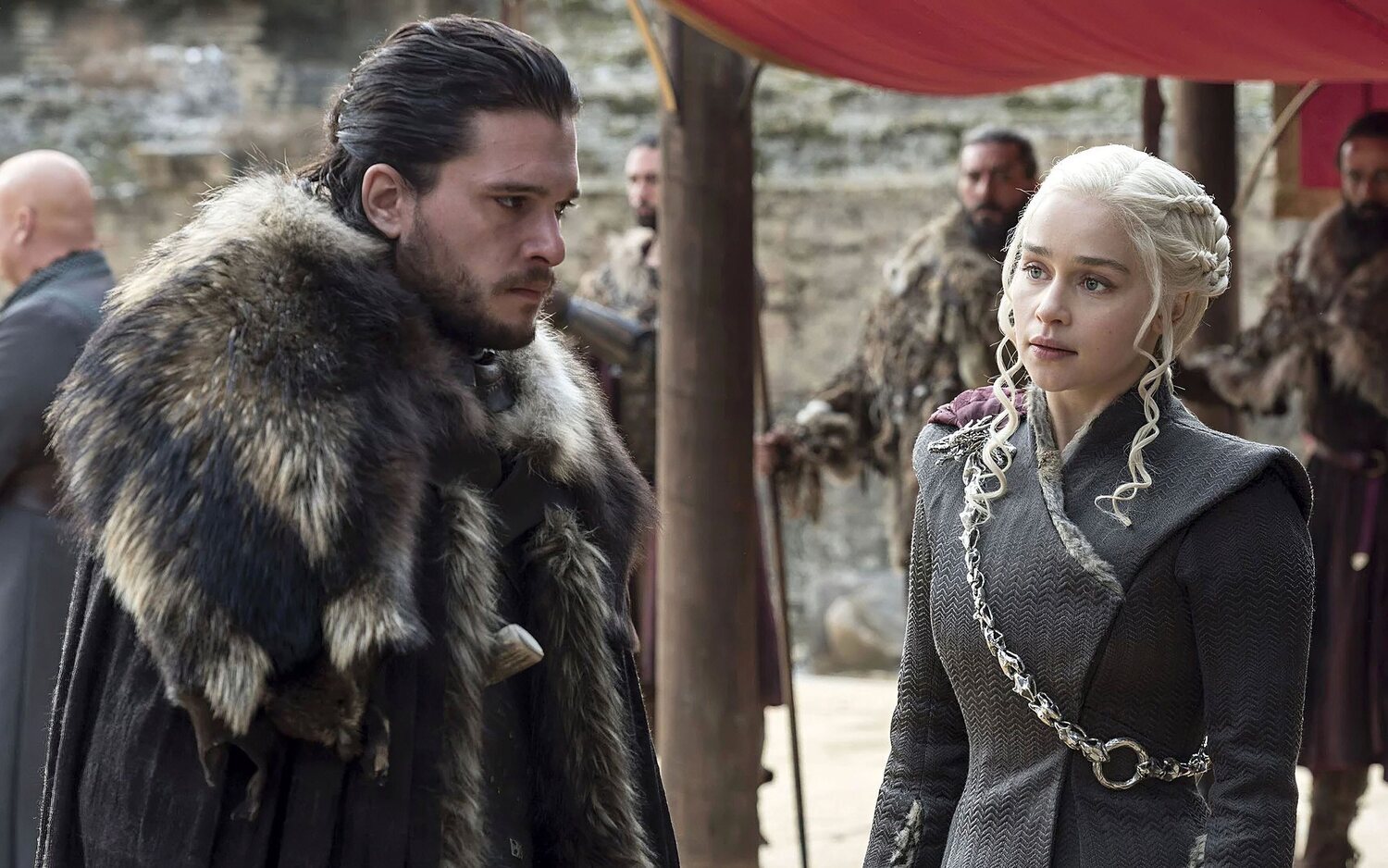 'Juego de Tronos': Emilia Clarke confirma el spin-off de Jon Nieve que estaría desarrollando Kit Harington