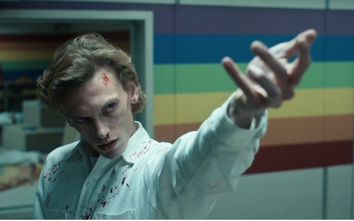 'Stranger Things': Jamie Campbell Bower revela cómo se las ingenió para ir al baño vestido de Vecna