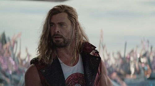 'Thor: Love and Thunder': Chris Hemsworth presume de hija y el papel clave que tiene en la película