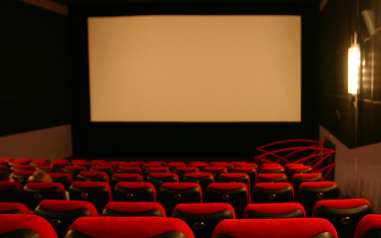 Los cines piden una ventana de exclusividad de 100 días antes de que las películas lleguen a streaming