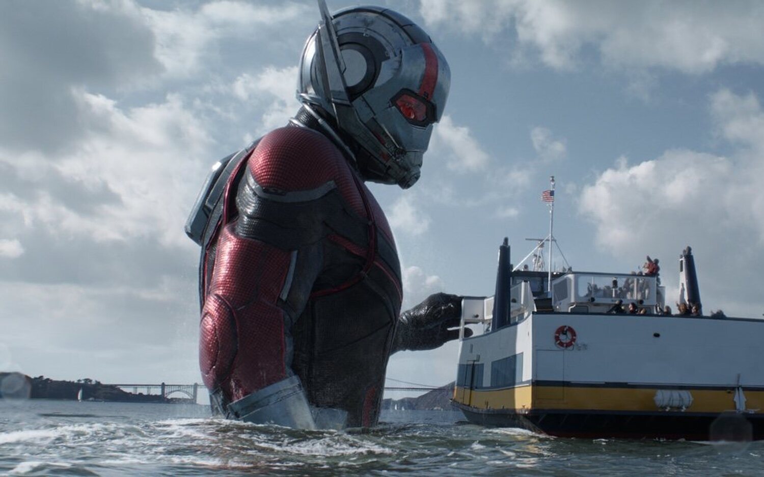 'Ant-Man y la Avispa: Quantumania' presenta primer vistazo en Comic-Con y lanza póster con Kang y Cassie Lang