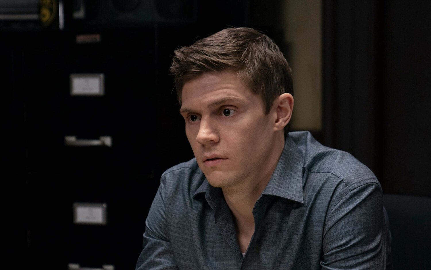 'Dahmer': Primera imagen de Evan Peters como el asesino en serie Jeffrey Dahmer en lo nuevo de Ryan Murphy