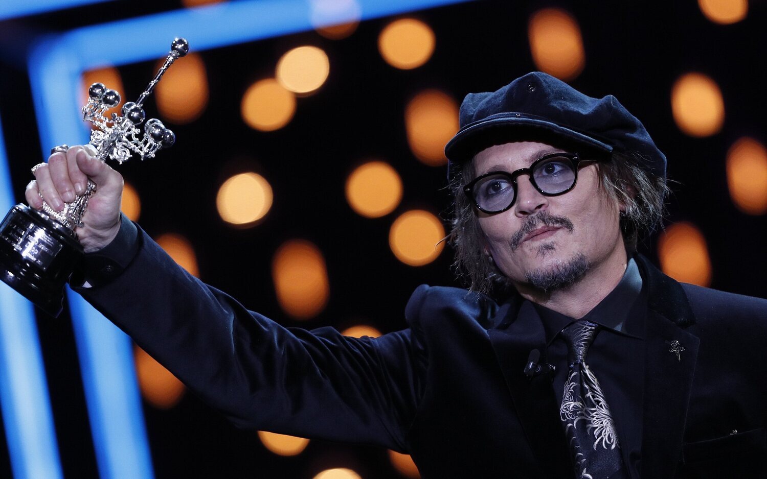 Johnny Depp reaparece, disfrazado de astronauta, durante la gala de los MTV VMA 2022: "Necesitaba el trabajo"