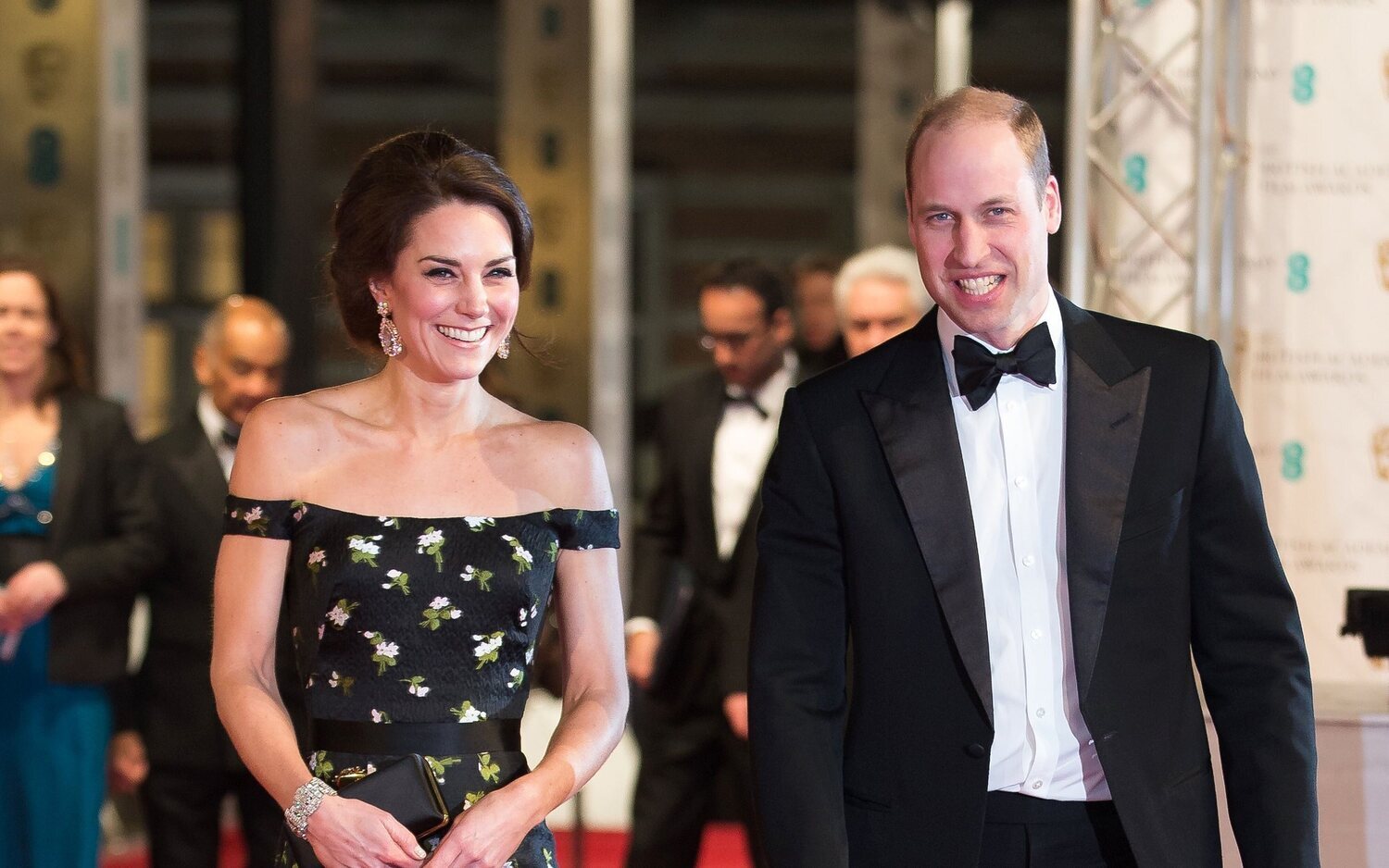 'The Crown' ya tiene a su Príncipe William y a Kate Middleton