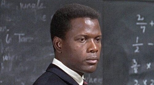 De 'Un rayo de luz' a 'En el calor de la noche': Las 10 películas imprescindibles de Sidney Poitier