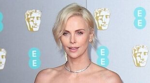 Charlize Theron desvela que un director la presionó con pruebas de vestuario para hacerla más "follable"