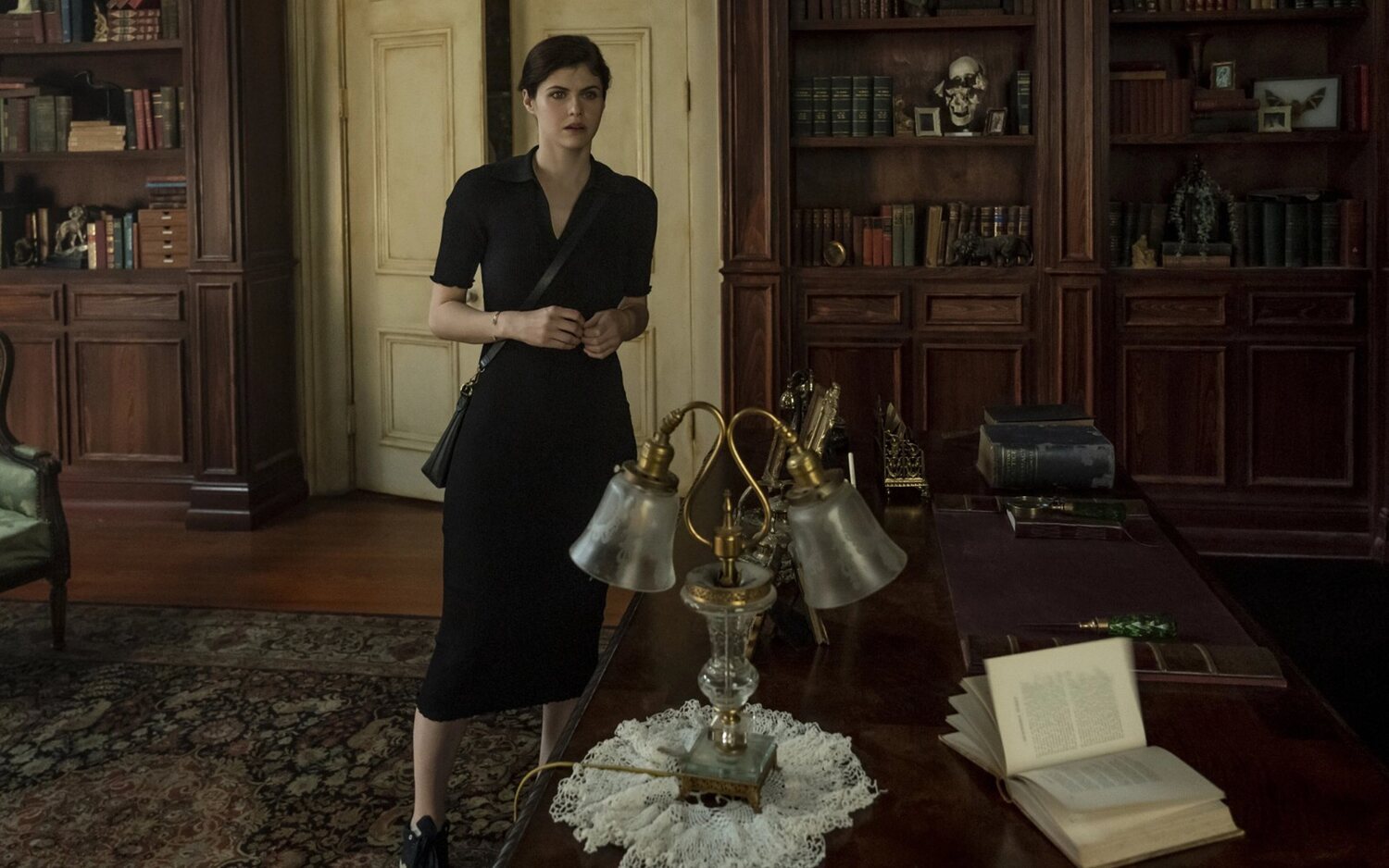 'Las brujas de Mayfair' lanza un breve teaser tráiler protagonizado por Alexandra Daddario