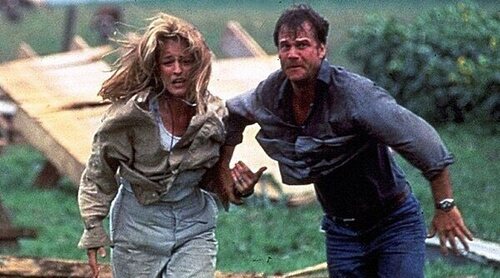 La secuela de 'Twister' recibe luz verde y busca el regreso de Helen Hunt como protagonista