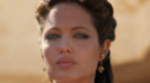 James Cameron podría convertir a Angelina Jolie en Cleopatra