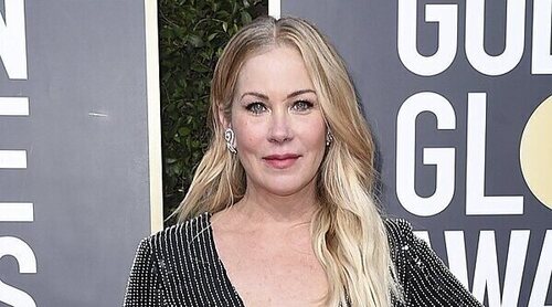 Christina Applegate recibe descalza su estrella en el paseo de la fama de Hollywood