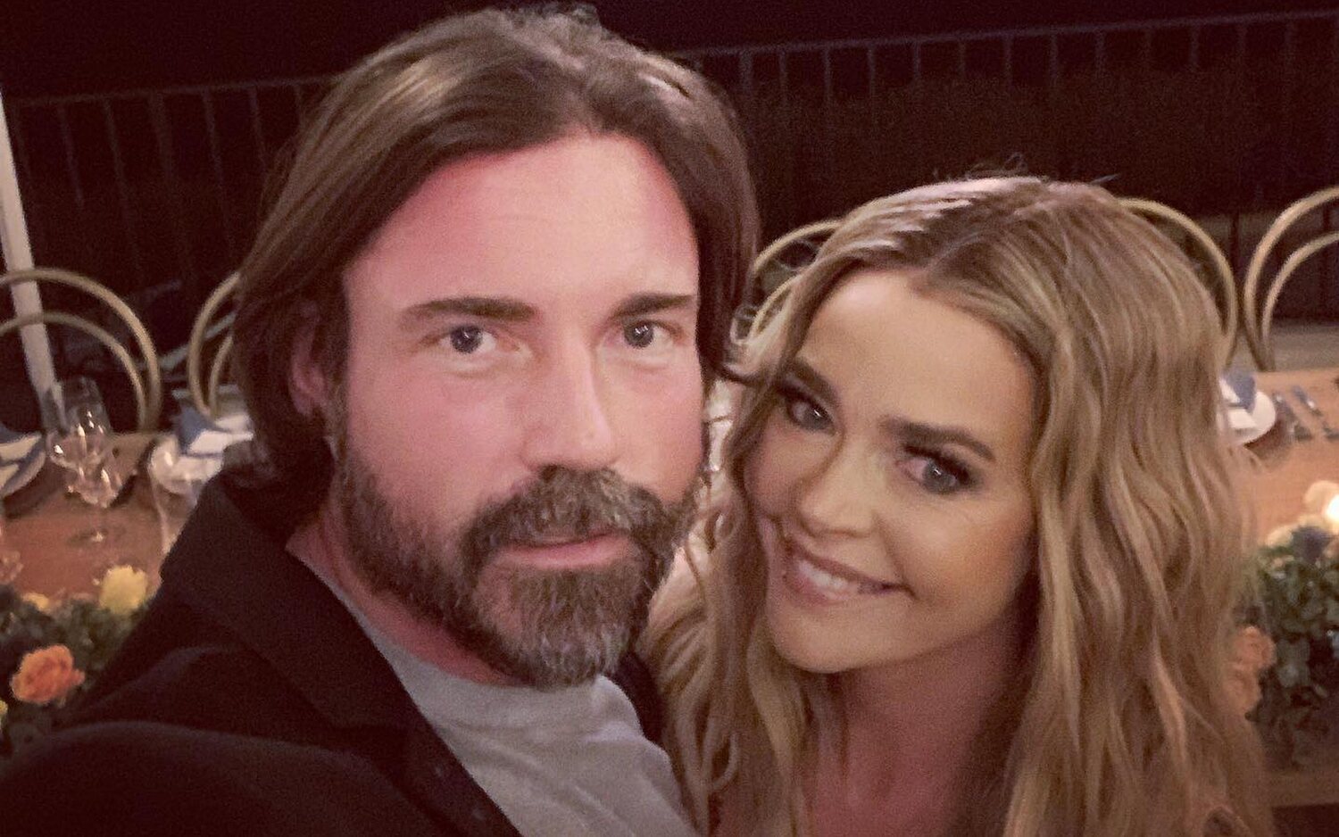 Denise Richards y su marido, víctimas de la ira de un conductor que terminó disparándoles