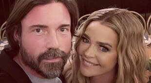 Denise Richards y su marido, víctimas de la ira de un conductor que terminó disparándoles