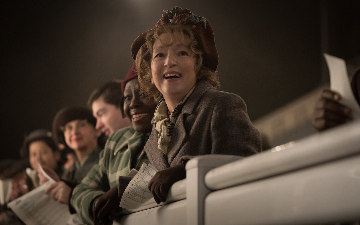 'El viaje a París de la señora Harris': Avance exclusivo de la deliciosa película de Lesley Manville