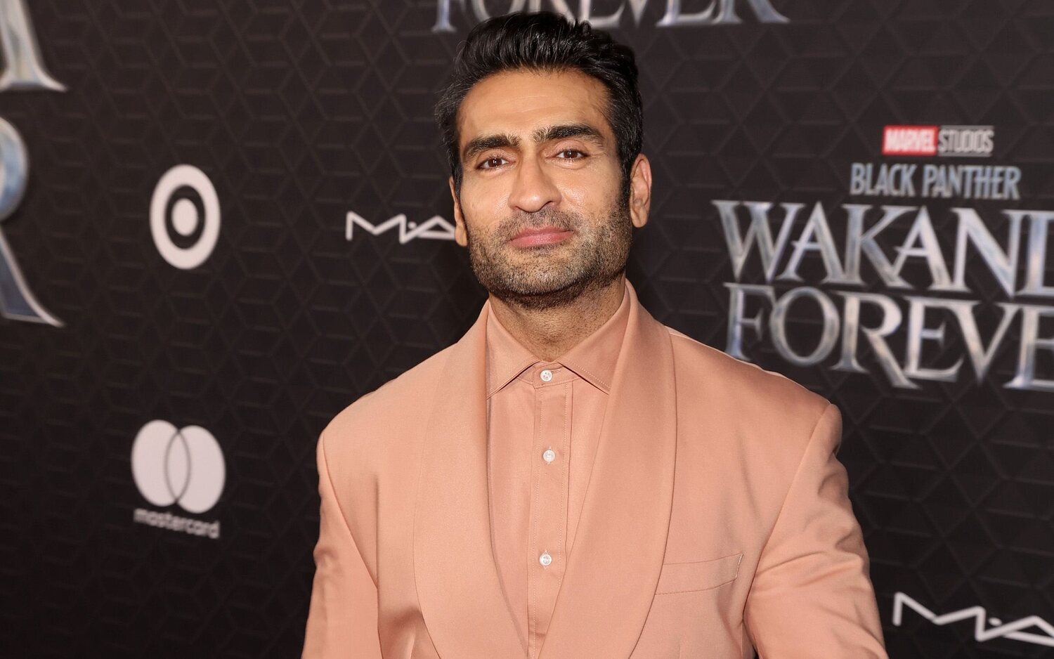 Kumail Nanjiani ('Eternals') dice que Martin Scorsese se ha ganado el derecho a criticar Marvel