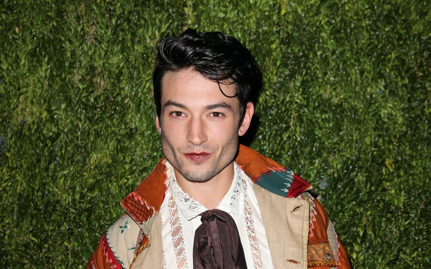 Ezra Miller ('The Flash') se declara culpable de robo y allanamiento de morada