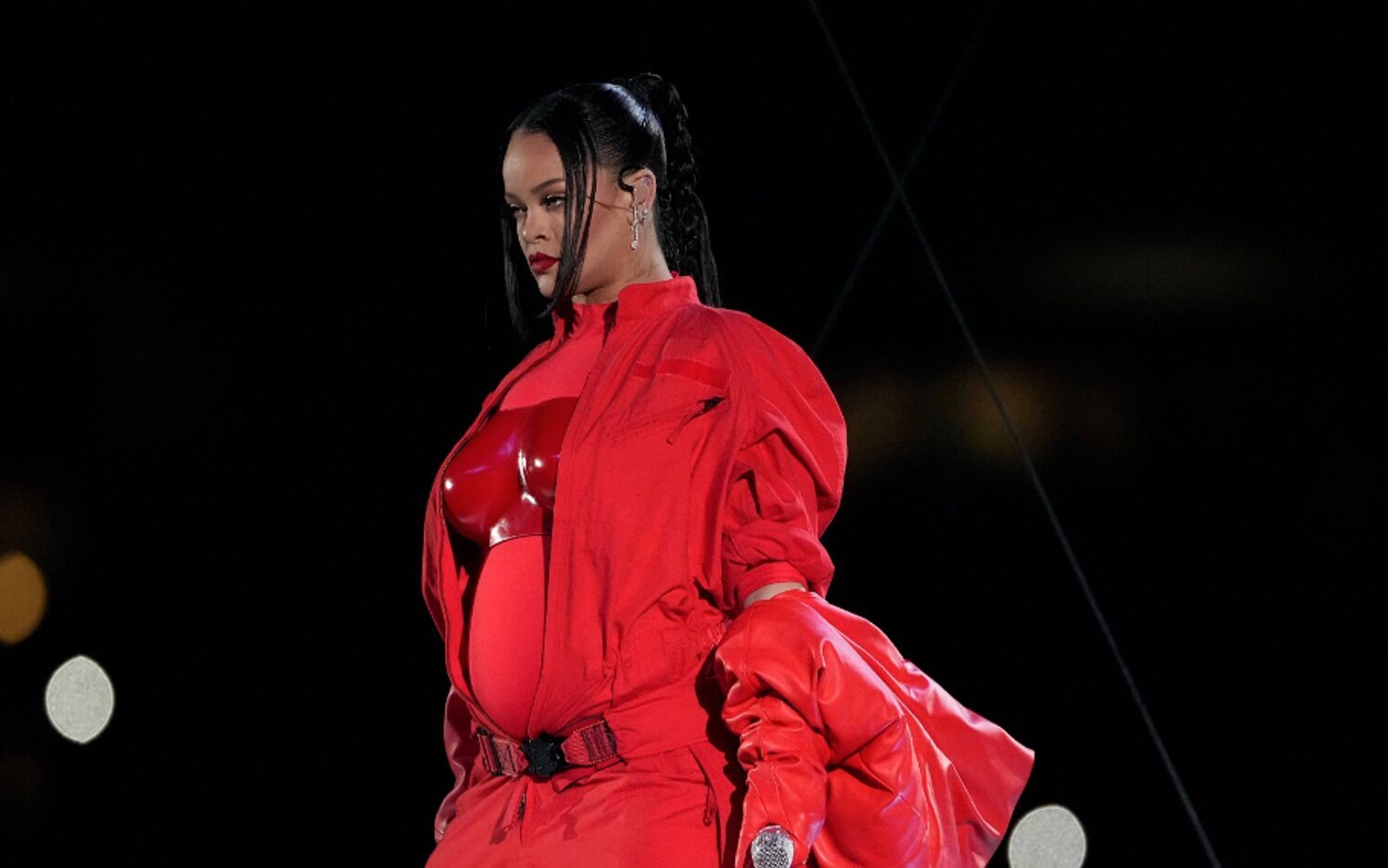 Super Bowl 2023: Así fue el espectáculo de Rihanna para el descanso del partido
